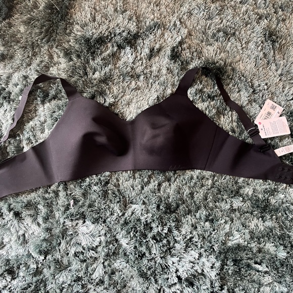 Lululemon Hold True Bra (size 34D) Black - Picture 5 of 7